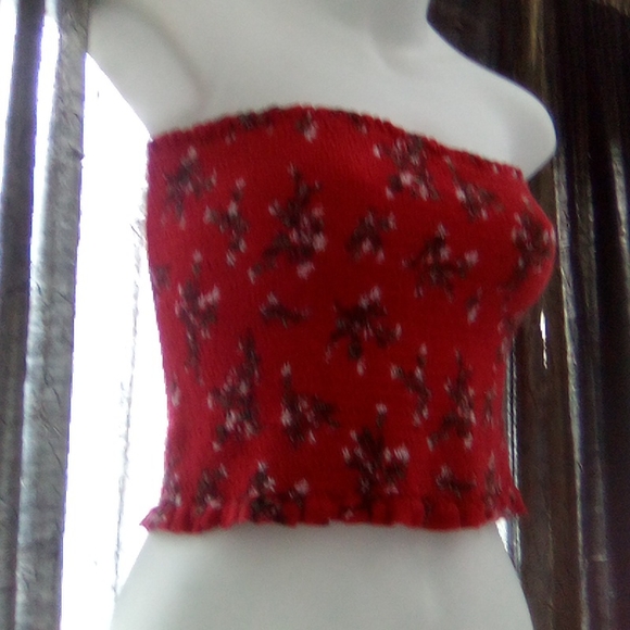 Red Floral Tube Crop Top - Picture 9 of 15